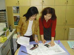 那段「剪刀與紙筆齊飛，膠水共墨漬調色」記憶。
