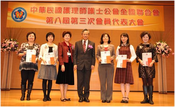 這次雙料冠軍，為北護更添榮耀，得獎人劉玟宜老師（圖左）