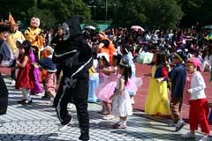 辰新幼稚園「卡哇依」娃娃兵團之「群魔亂舞」。